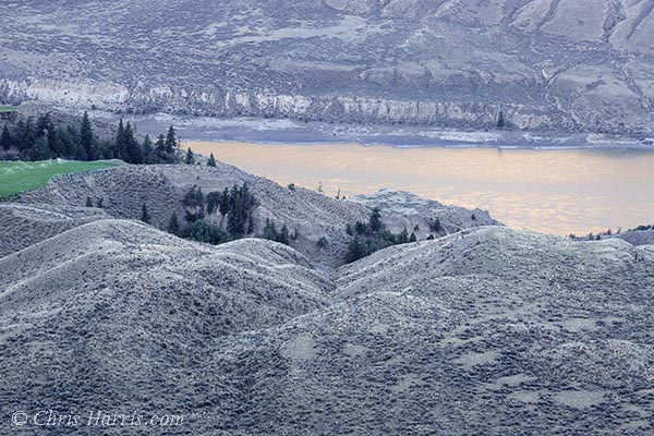 Canada, British Columbia, Fraser River Canyon, grasslands, Fraser River, sunrise,